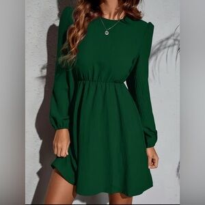 Elegant Green Long Sleeve Dress